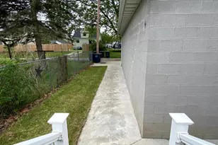 715 S Ashland Ave, Michigan City, IN 46360 - Photo 19