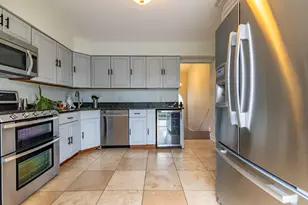 701 N Oriole Ct, Griffith, IN 46319 - Photo 9