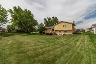 1762 Broadacre Rd, Crown Point, IN 46307 - Photo 35