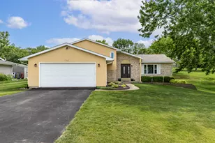 1762 Broadacre Rd, Crown Point, IN 46307 - Photo 3