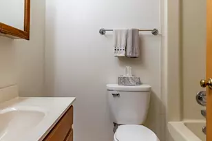 1762 Broadacre Rd, Crown Point, IN 46307 - Photo 21