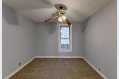 902 Kentucky Street, Michigan City, IN 46360 - Photo 29