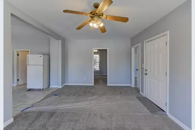 902 Kentucky Street, Michigan City, IN 46360 - Photo 5