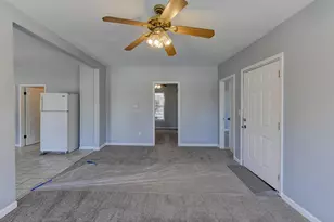 902 Kentucky St, Michigan City, IN 46360 - Photo 5