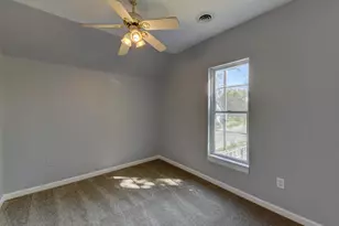 902 Kentucky St, Michigan City, IN 46360 - Photo 13