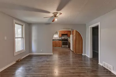 902 Kentucky Street, Michigan City, IN 46360 - Photo 21