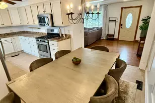 7216 Montana Ave, Hammond, IN 46323 - Photo 9