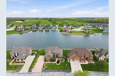 8858 Doubletree Drive S, Crown Point, IN 46307 - Photo 9
