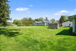 109 W Walker St, Rolling Prairie, IN 46371 - Photo 11