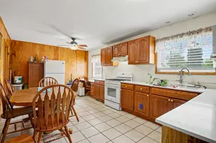 109 W Walker St, Rolling Prairie, IN 46371 - Photo 3