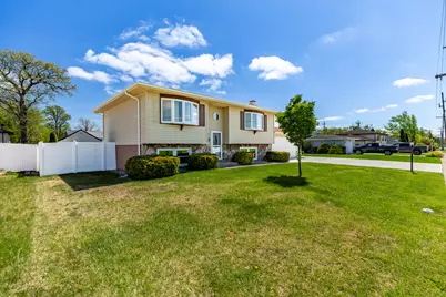 431 S Liverpool Road, Hobart, IN 46342 - Photo 3