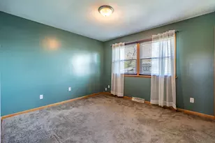 431 S Liverpool Rd, Hobart, IN 46342 - Photo 15