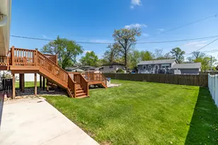 431 S Liverpool Rd, Hobart, IN 46342 - Photo 25