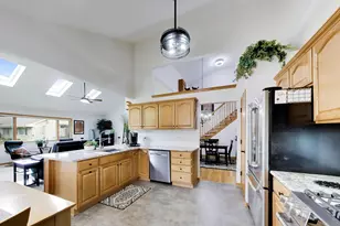 506 Doral Dr, Schererville, IN 46375 - Photo 11