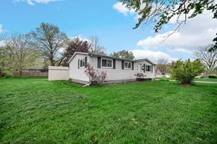 223 E Washington Ave, Hobart, IN 46342 - Photo 23