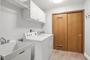 9831 Hart St, Saint John, IN 46373 - Photo 17