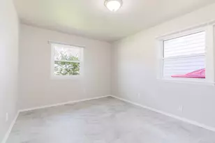 4225 E 5th Pl, Gary, IN 46403 - Photo 17