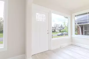 829 Johnson St, Gary, IN 46402 - Photo 3