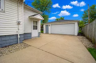 6727 California Ave, Hammond, IN 46323 - Photo 5