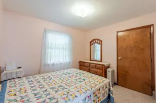 1839 Bluebird Ln, Munster, IN 46321 - Photo 13