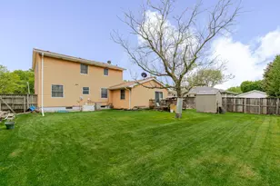 1839 Bluebird Ln, Munster, IN 46321 - Photo 27