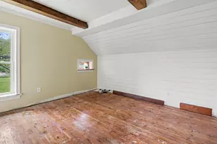 253 N Michigan Ave, Hobart, IN 46342 - Photo 9