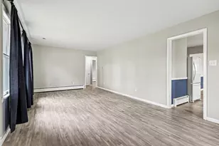 913 S Main St, Crown Point, IN 46307 - Photo 5