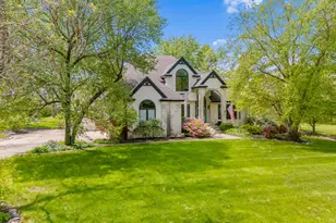 552 Shatz Dr N, Valparaiso, IN 46385 - Photo 3