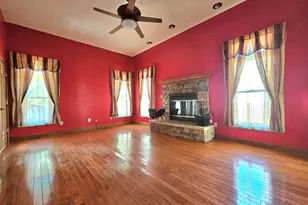 503 Oakwood Dr, Chesterton, IN 46304 - Photo 5