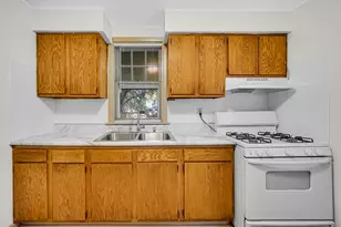 3752 Tyler St, Gary, IN 46408 - Photo 9