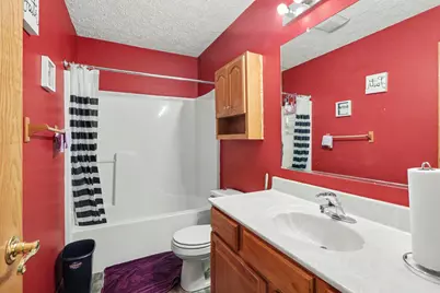 7954 Bracken Pkwy, Hobart, IN 46342 - Photo 9