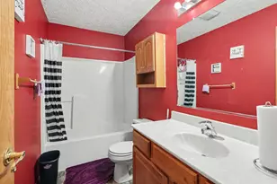 7954 Bracken Pkwy, Hobart, IN 46342 - Photo 9