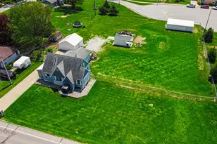324 W Johnson Rd, La Porte, IN 46350 - Photo 3