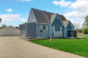 324 W Johnson Rd, La Porte, IN 46350 - Photo 1