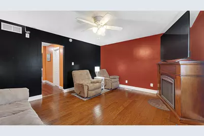 324 W Johnson Road, La Porte, IN 46350 - Photo 21