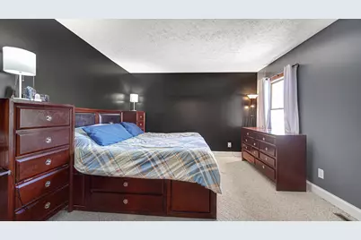 324 W Johnson Road, La Porte, IN 46350 - Photo 13