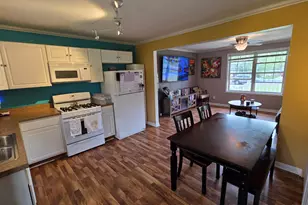 850 S Wisconsin St, Hobart, IN 46342 - Photo 7