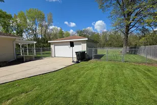 850 S Wisconsin St, Hobart, IN 46342 - Photo 3