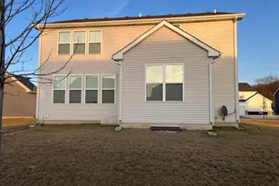 3909 Iron Gate Dr, Valparaiso, IN 46385 - Photo 3