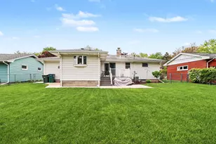 1406 Lafayette St, Valparaiso, IN 46383 - Photo 15