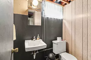 1406 Lafayette St, Valparaiso, IN 46383 - Photo 13