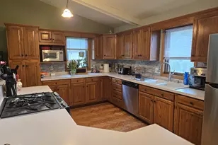 2446 Rolling Hill Dr, Dyer, IN 46311 - Photo 9