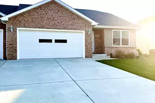 82 Prince William Ct, La Porte, IN 46350 - Photo 1