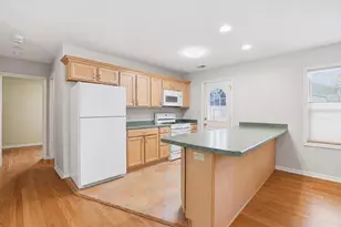 427 S East St, Crown Point, IN 46307 - Photo 9