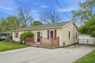 427 S East St, Crown Point, IN 46307 - Photo 3