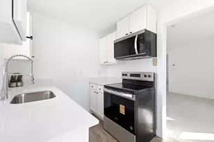201 Jefferson Ave, La Porte, IN 46350 - Photo 7