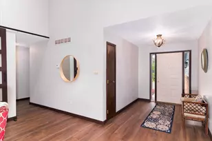 9131 Colfax St, Crown Point, IN 46307 - Photo 3