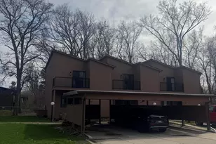 1605 Earthstone Dr, Valparaiso, IN 46383 - Photo 9