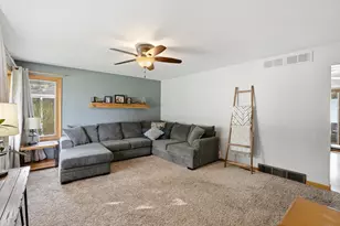 9015 O Day Dr, Highland, IN 46322 - Photo 5