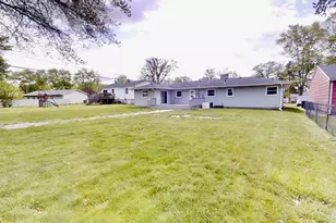 2900 McAfee Dr, Hobart, IN 46342 - Photo 37